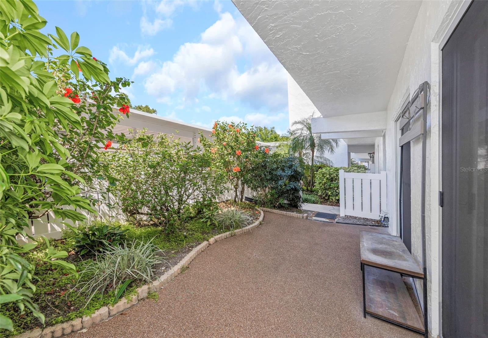 1655 S Highland Avenue I181