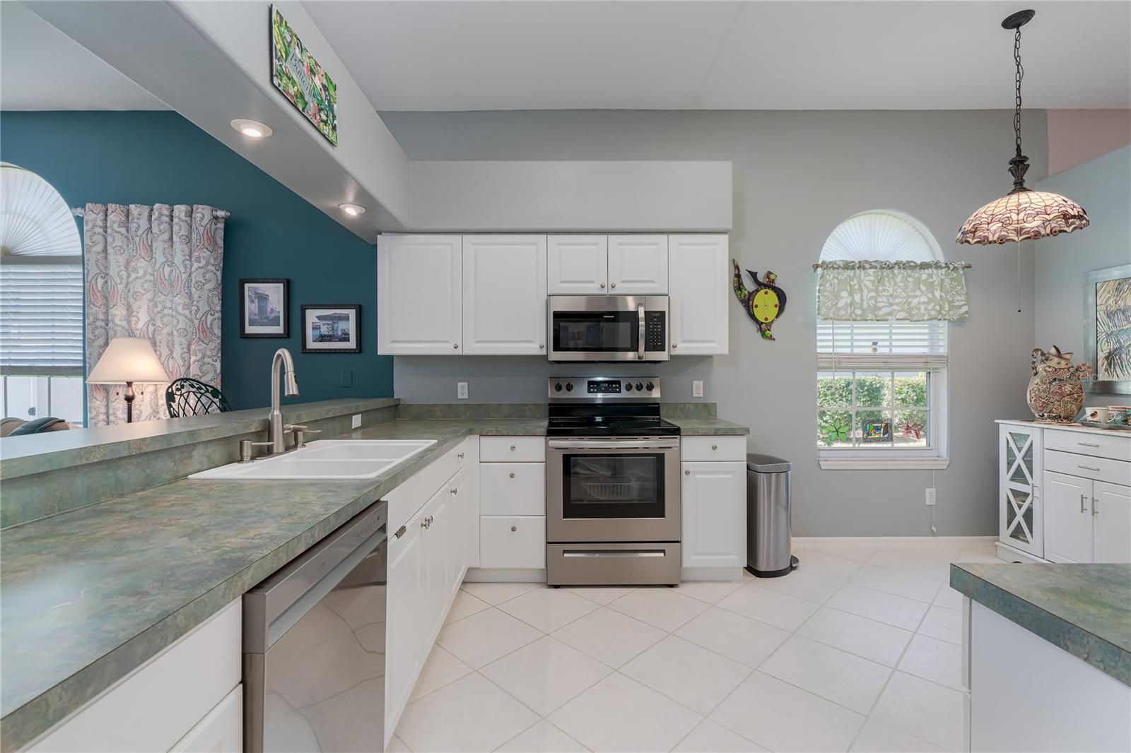 6101 Laurel Creek Trail