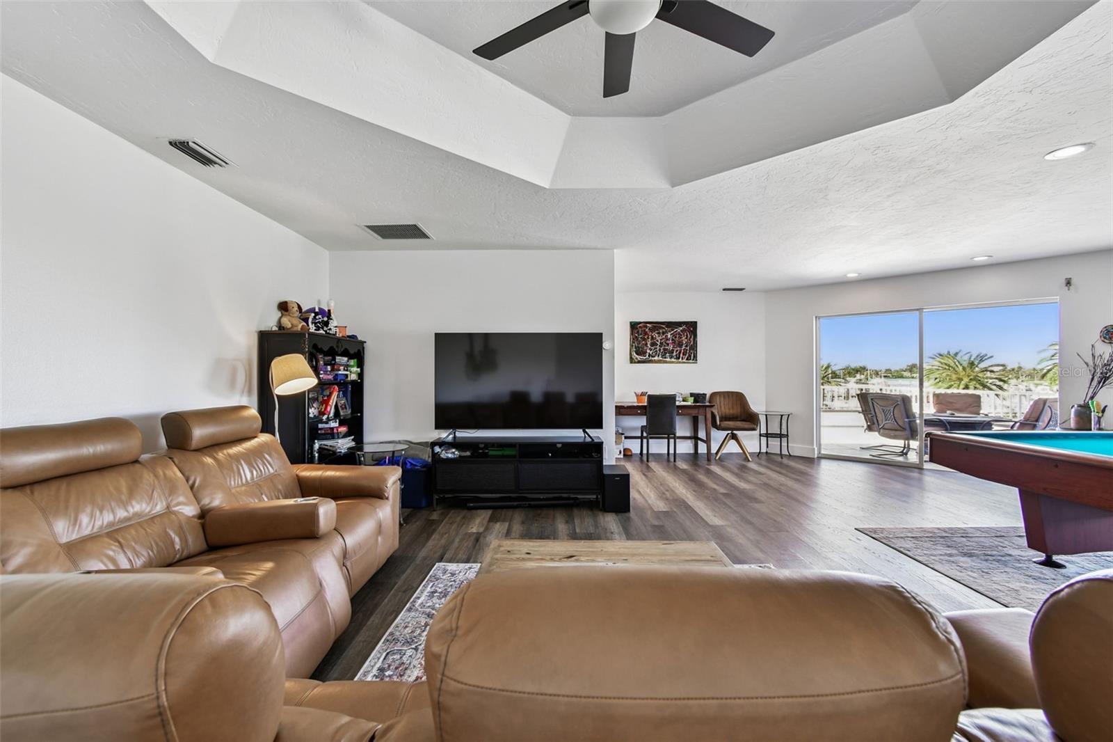 225 Harbor House Drive