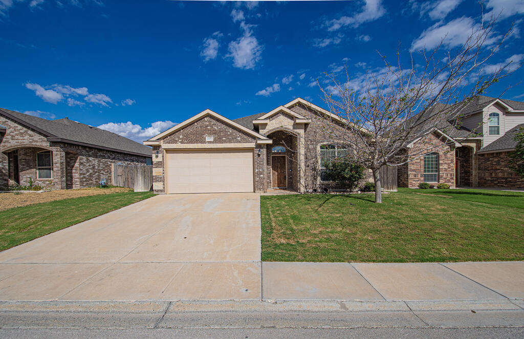 Welcome to 6970 XIT Ranch Rd in the desirable Homestead at Parks Bell Ranch! This charming 3-bedroom, 2-bath home offers comfortable living in a beautiful community with access to multiple parks and community pools. Enjoy the peaceful surroundings while still being close to the conveniences of everyday life. Whether you're looking for a place to call home or a great investment opportunity, this property is ready to welcome you!