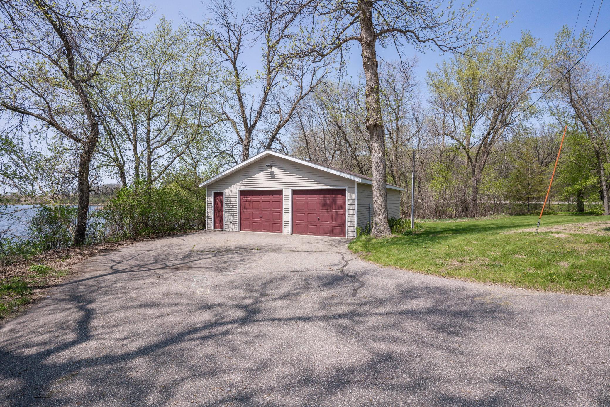 18739 County Highway 33