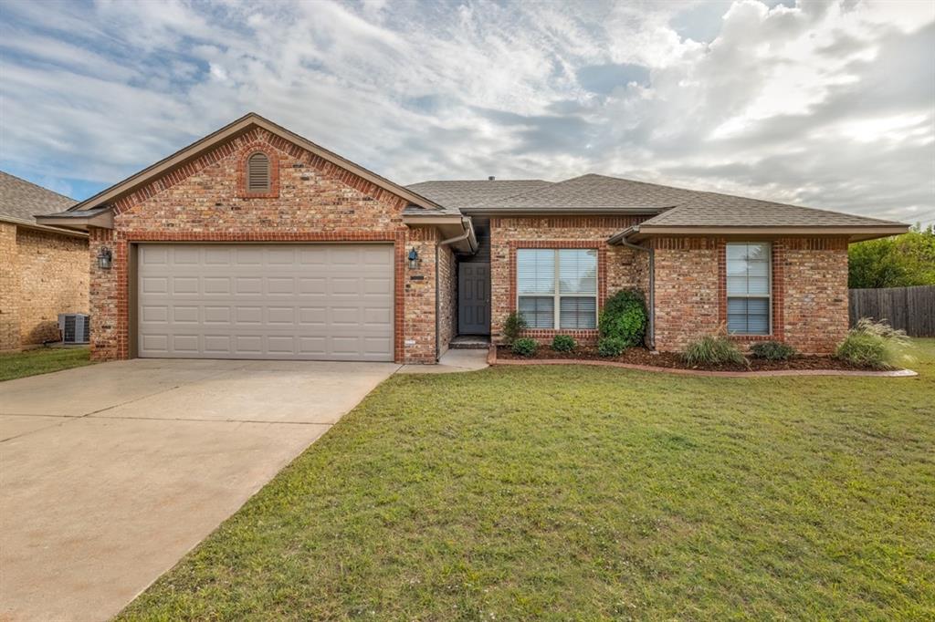 Edmond home for rent with 3 beds 2 baths, 2 car garage. Private fenced in back yard. Bright and happy feel in this property. Cul-de-sac lot. Walk to Deer Creek Elementary School. Brick gas fireplace. Sprinkler system. Close to Portland/Hefner Parkway and Kilpatrick Turnpike. Deer Creek Schools!!