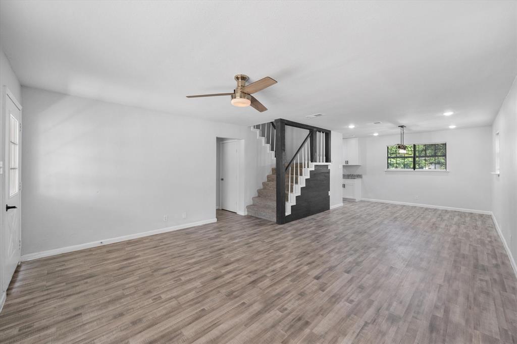1312 E Collin