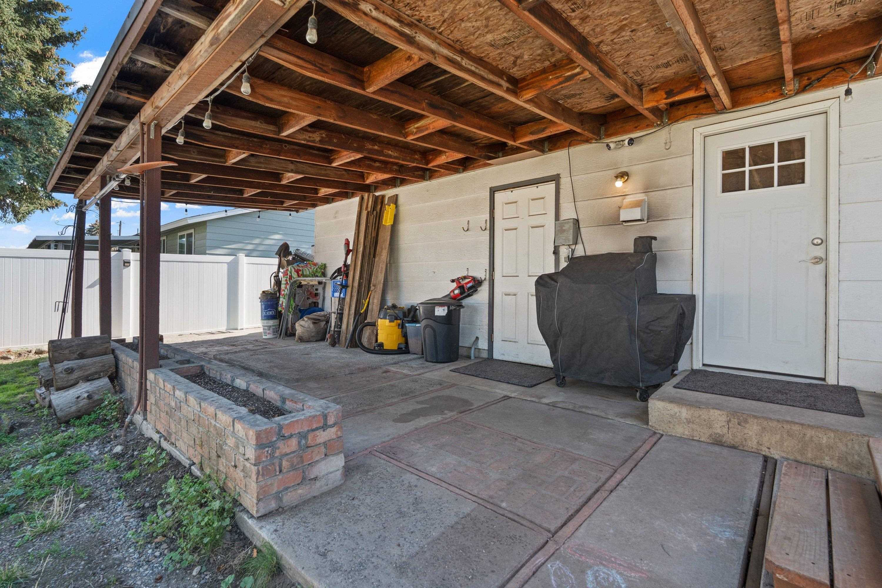 12005 E Cataldo Dr