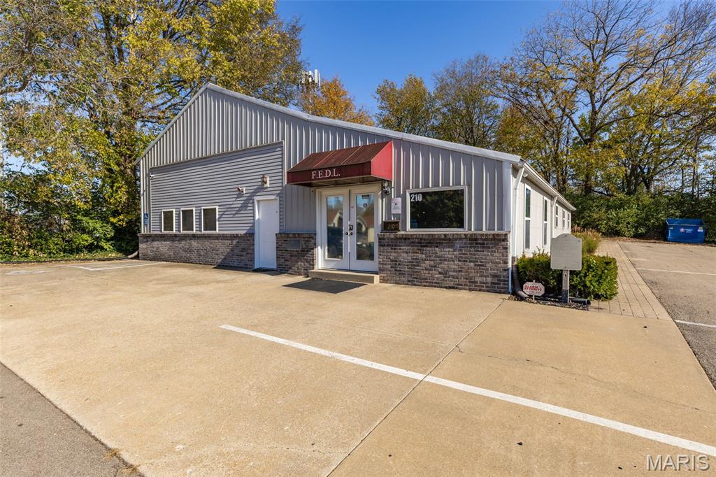 210 Hyler Drive