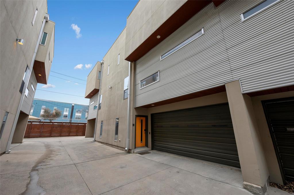 5205 Capitol Avenue 9