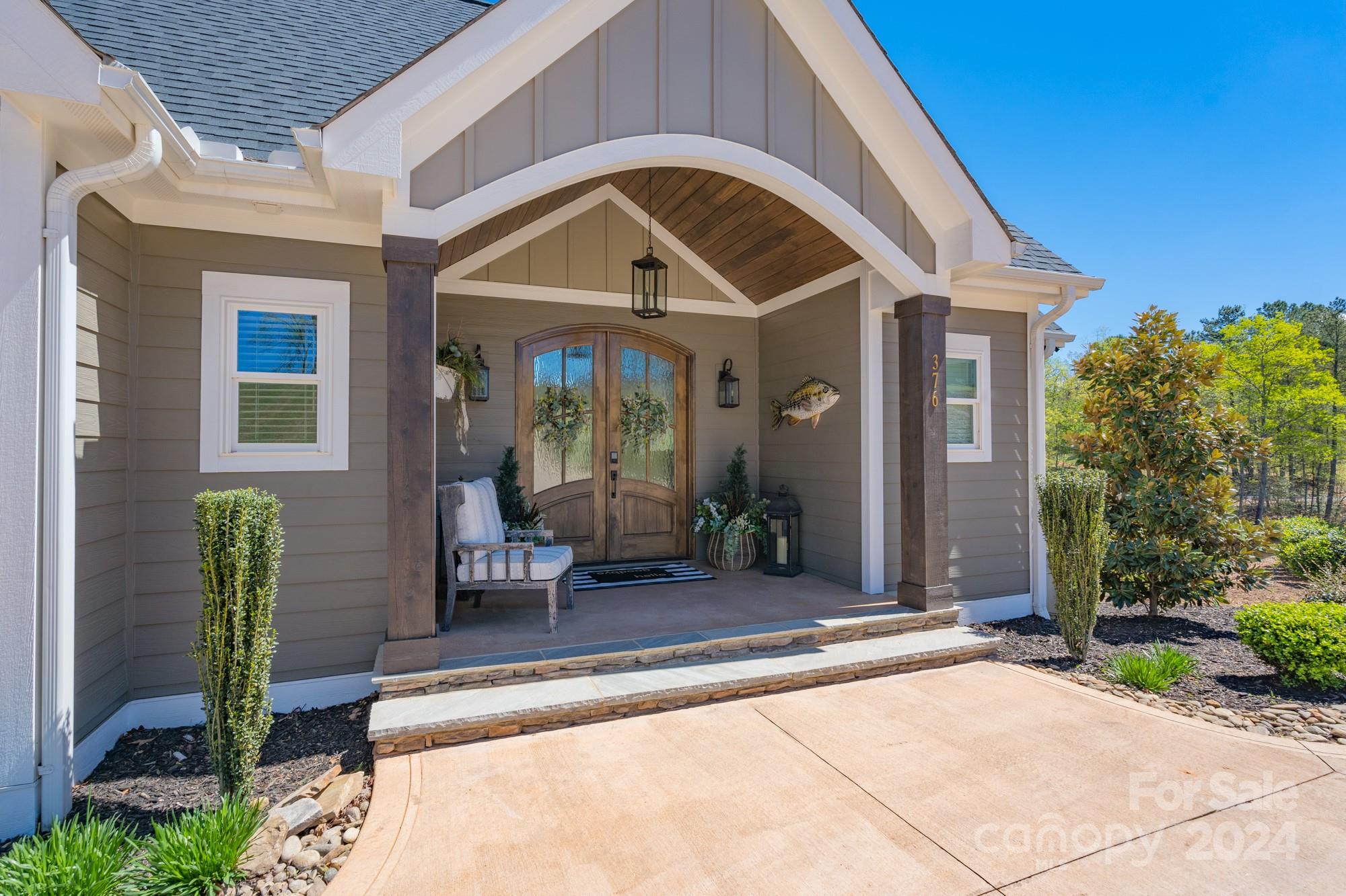 376 Landing Trail