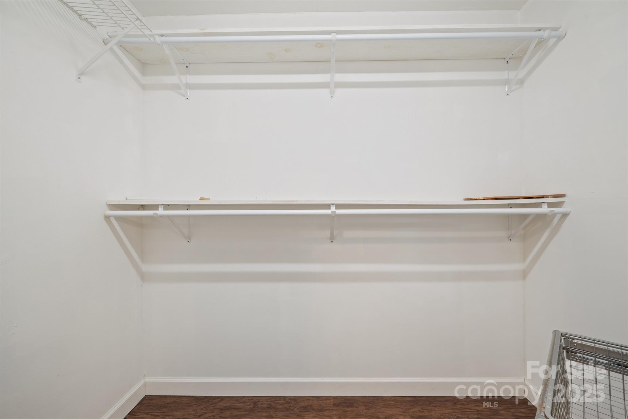 172 Valleybrook Drive