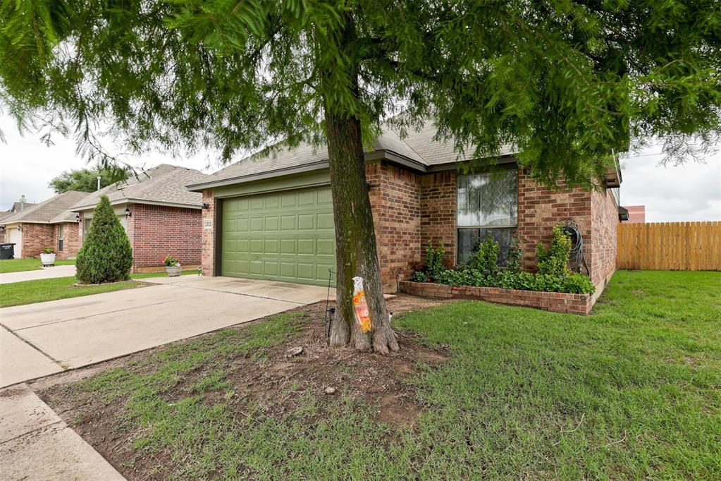 Charming & Updated Home Next to Southmoore High School!
Location meets convenience with this beautifully updated home just next door from Southmoore High School—complete with a private backyard gate for easy access! Inside, you’ll find two spacious bedrooms and two full bathrooms on the main level, offering comfort and function for everyday living. Upstairs, a versatile flex space can serve as a third bedroom, home office, or playroom and includes its own half bath.
Enjoy summer evenings relaxing on the back patio or entertaining in your fully fenced yard. Major bonus a BRAND NEW ROOF will be installed prior to closing! Don’t miss this move-in ready gem in a prime location close to schools, shopping, and dining. Neighborhood offers has a park & splash pad !
Need some closing cost ?  Seller willing to cover a portion of buyers cost. 
* New Hot water tank * New motor on Furnace