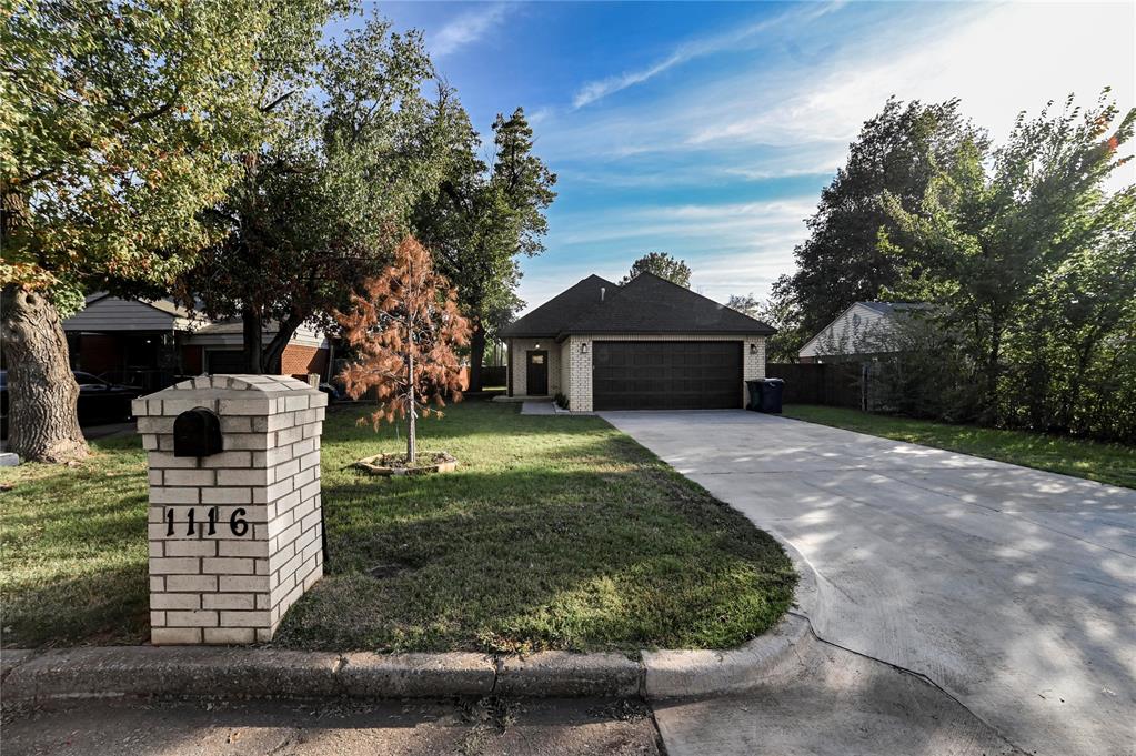 Make this your new Home.Built in 2020 but never occupied. Open floor plan with modern features such as; Lots of natural light, 10' ceilings in main areas, vinyl floors except in bedrooms. Enjoy the big kitchen with lots of cabinetry and a pantry; an island with seating space open to the dining area. The master suite offers a walk-in closet, a tub to relax plus a tiled shower, double vanity and private toilet.Inside utility room, tankless hot water to help you save in gas and endless hot water. Single pane vinyl windows and more features to enjoy.Call to schedule a private showing.