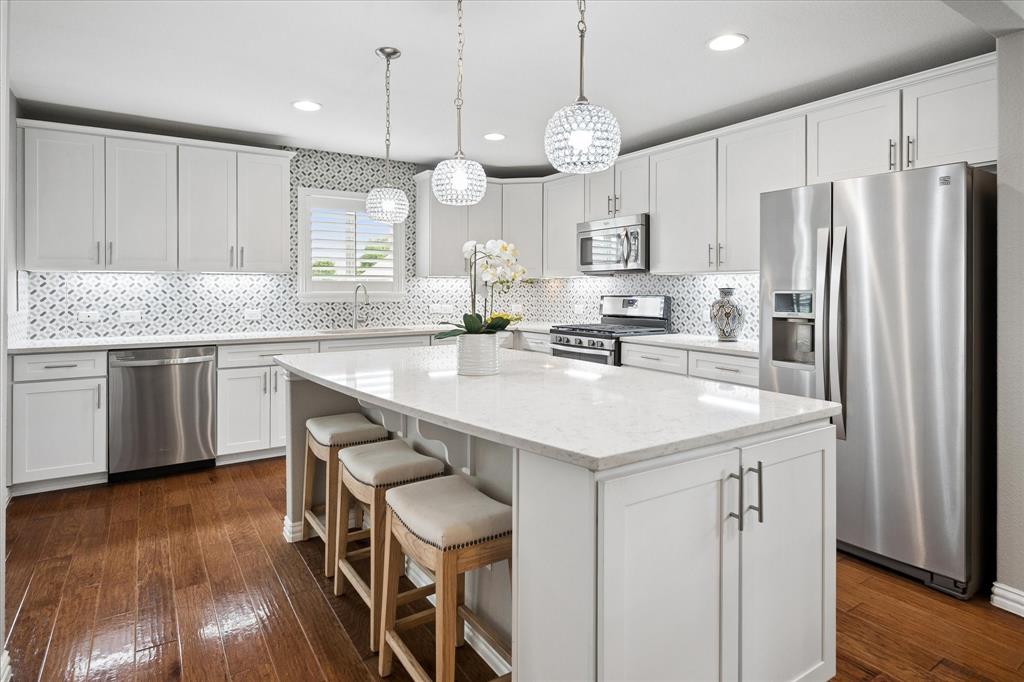 2306 Feathering, Drive Frisco, TX