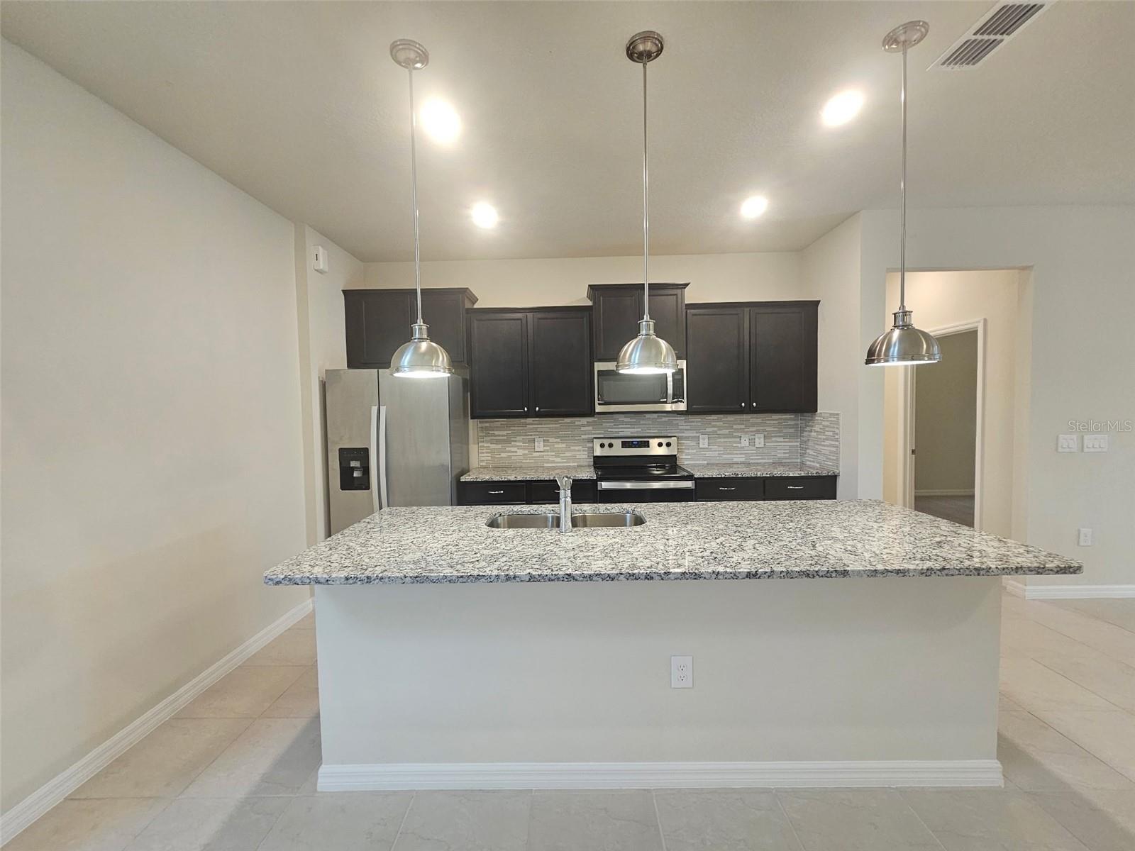 3273 Lilac Way