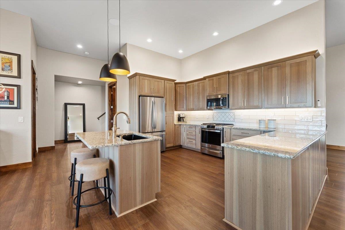 13106 E Copper River Ln