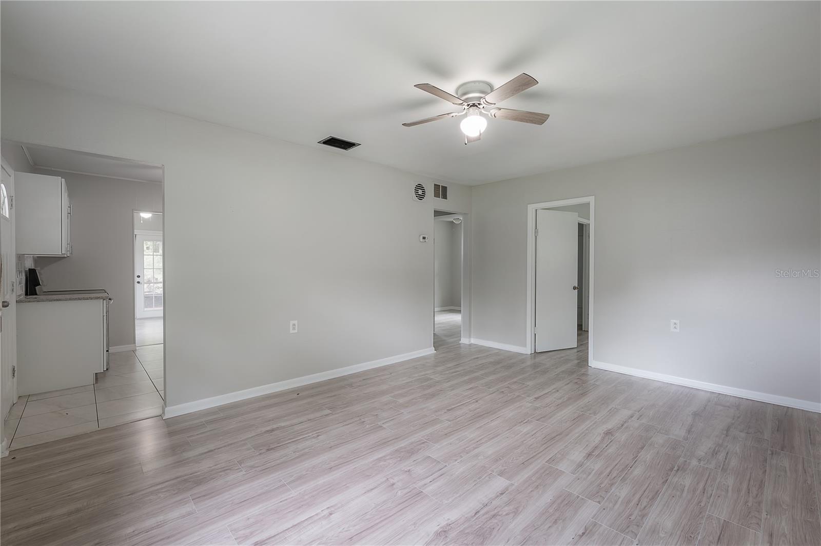 10411 N Woodmere Road