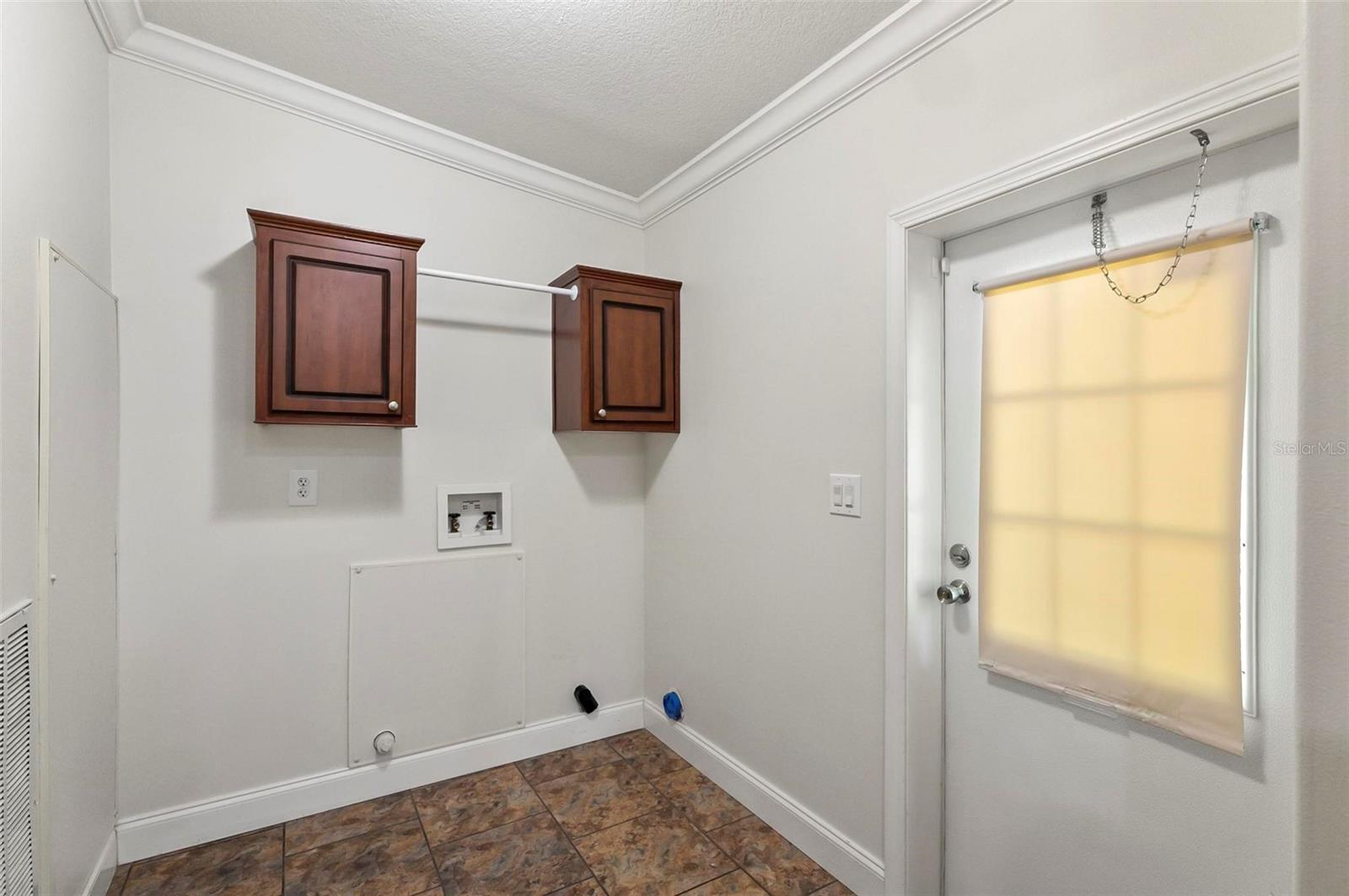 398 Old San Mateo Road