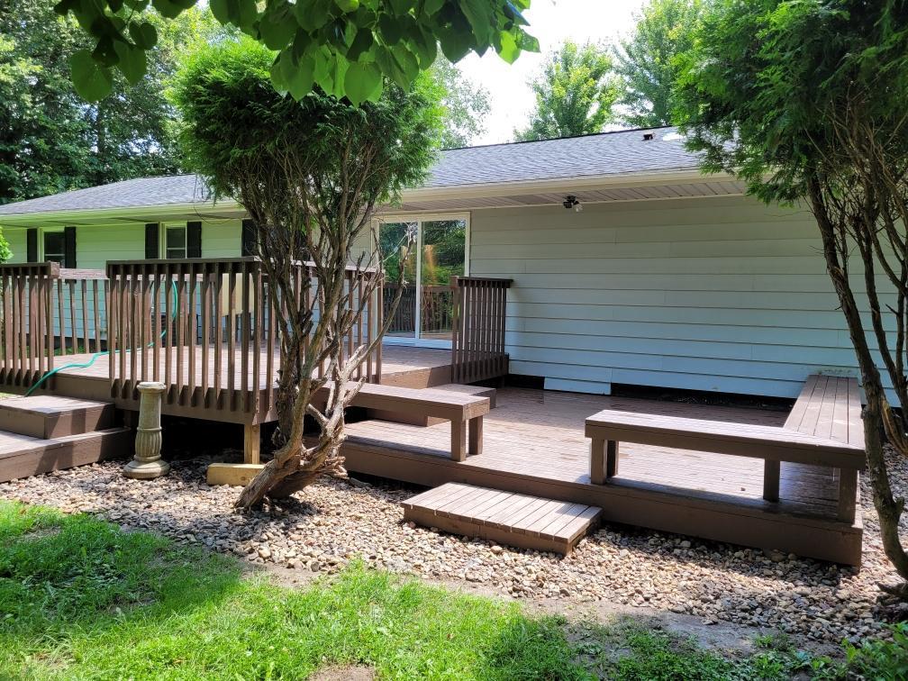 504 W Crosstown Road