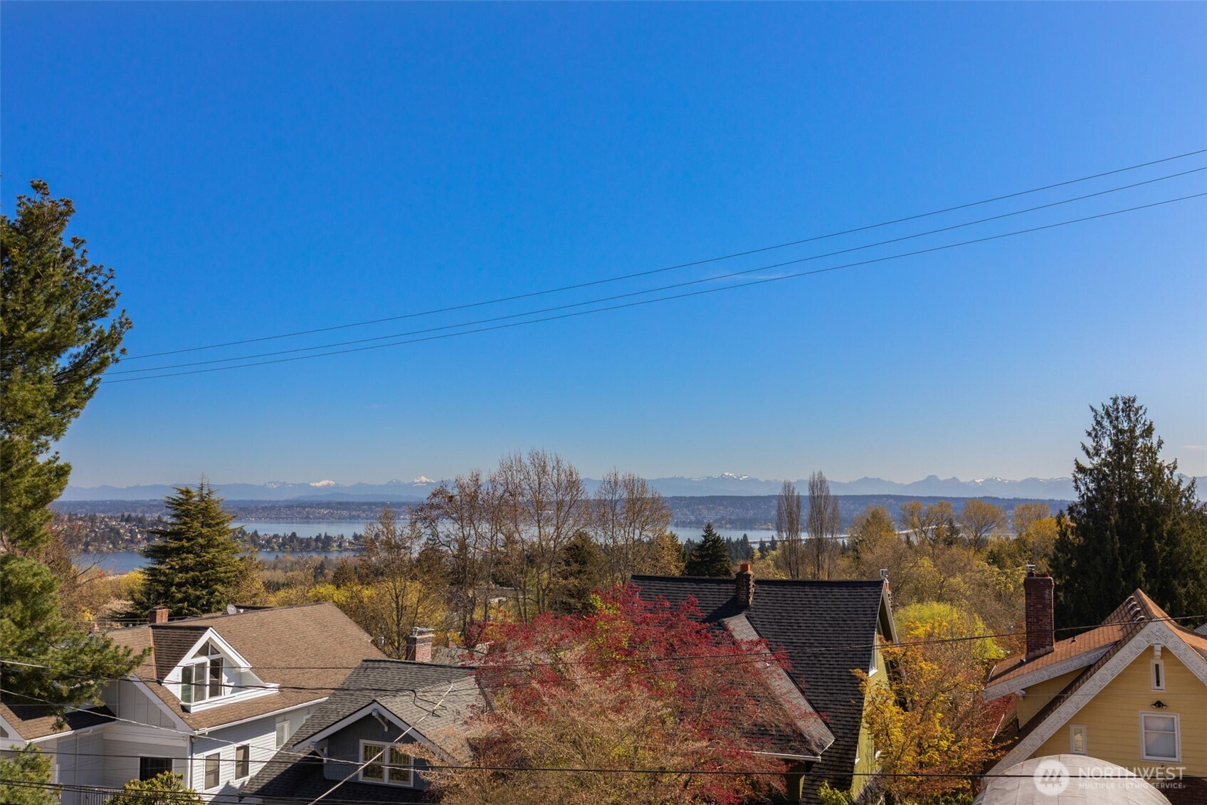 1529 Grandview Place E