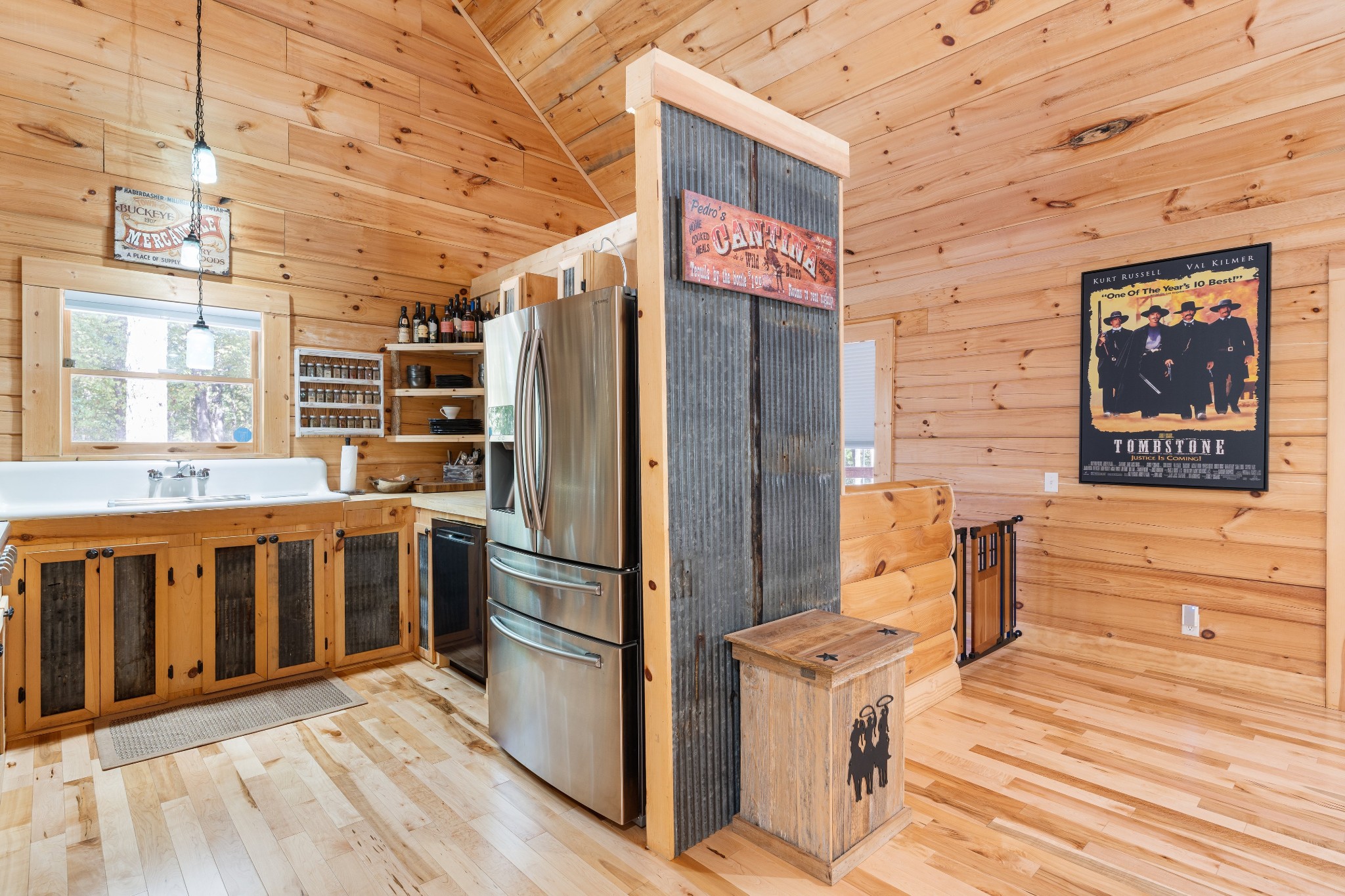6095 Old Highway 13