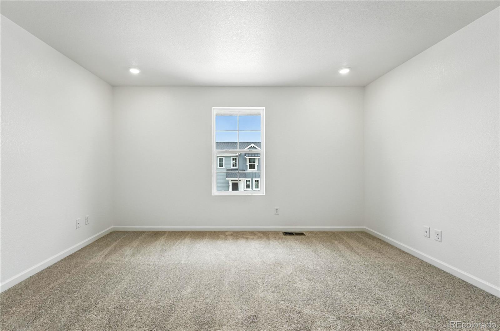 2086 Wagon Wheel Aly