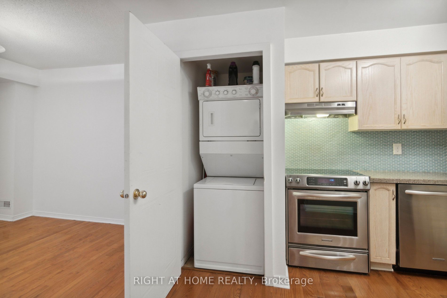 72 Sidney Belsey Cres 307