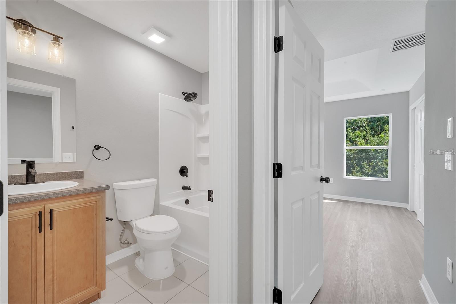5262 Paradise Cay Circle 2