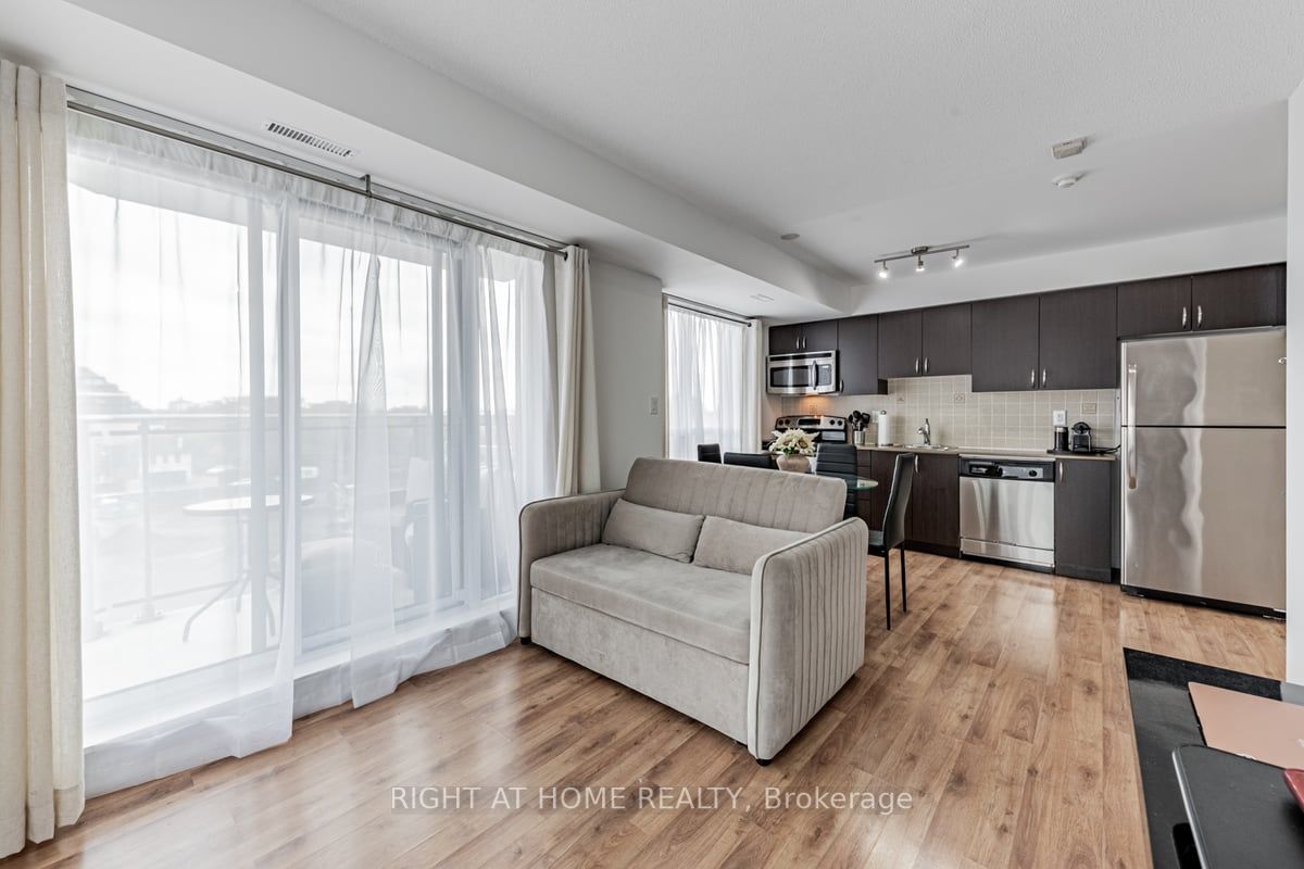 801 W Sheppard Ave 502