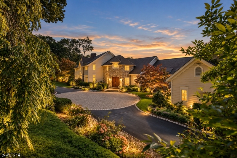19 Heritage Ct