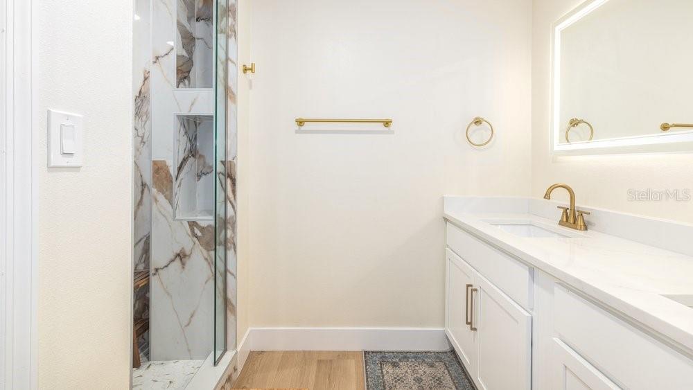 2086 Winnetka Court