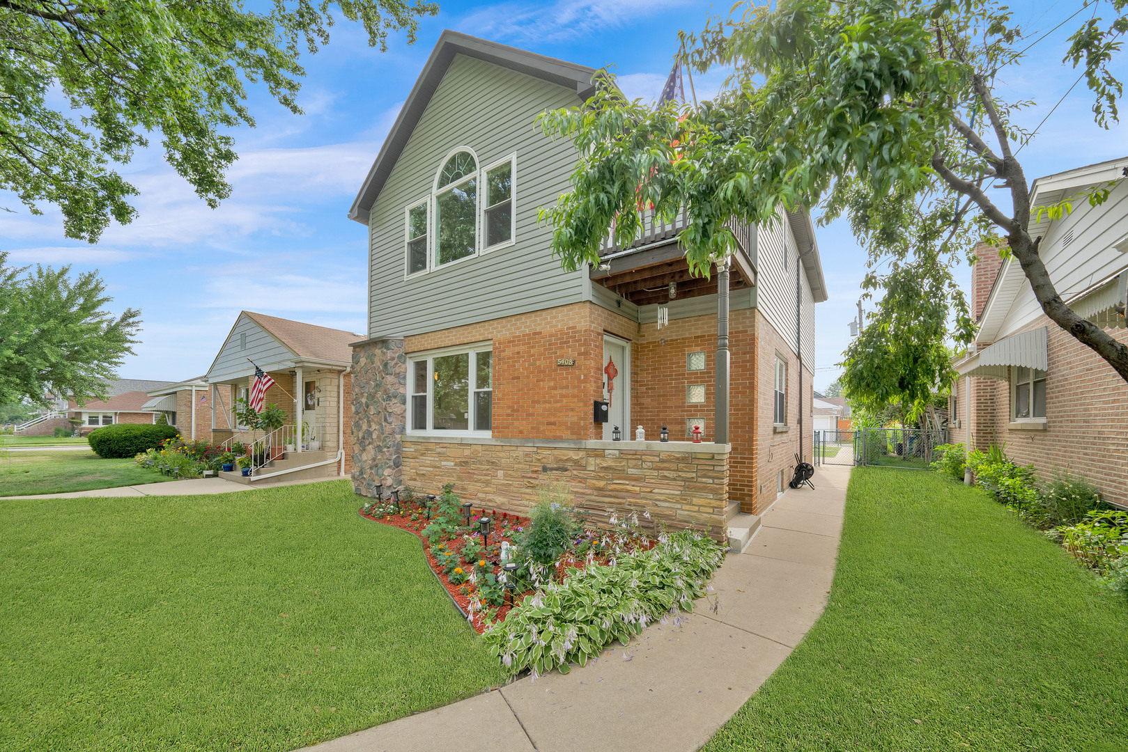 NORWOOD PARK GREAT NEIGHBORHOOD! DISCOVER THE EPITOME OF LUXURY LIVING IN EXQUISITE ELEGANT EXPANSIVE HOME IN RENOWN PARK DISTRICT OF CHICAGO. MASTERFULLY AND ARCHITECTURALLY EXPANSION DESIGNED IN 2014 TO LAST LONG FOR COMFORT. WELCOME TO OPEN LAYOUT SPACIOUS KITCHEN AND DINING ROOM WITH SOPHISTICATION. THE HOME BOOSTS NATURAL WOOD FLOORING, HIGH CEILING, DELUXE BATHROOMS WITH HIGH END BIDETS. VAULTED CEILING MB EN SUITE WITH KOHLER BUBBLE MASSAGE TUB, WALK-IN CLOSETS PLUS. YOU GONNA LOVE ALL ORGANIZED CLOSETS TO YOUR TASTE. FINISHED HIGH CEILING BASEMENT WITH EXTRA HUGE  BEDROOM, SPACIOUS IN-LAW ARRANGEMENT WITH 2ND KIT, 2ND LAUNDRY. THE FLOOD CONTROL SECURED THE BASEMENT DRY WITH WORRY FREE.  CEILING FANS IN ALL BEDROOMS, 75 GAL RHEEM WATER TANK, 200 AMPS ELECTRIC PANEL AND SO MUCH MORE. NEW STREET VERY SOON. EXPERIENCE THE BEST OF URBAN LIFE STYLE. LIVE WITH PRIDE AND JOY.