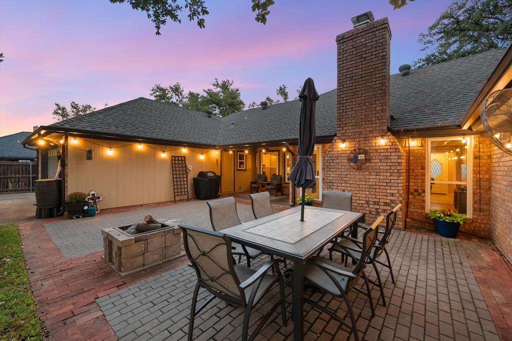 1504 Arrowhead Drive