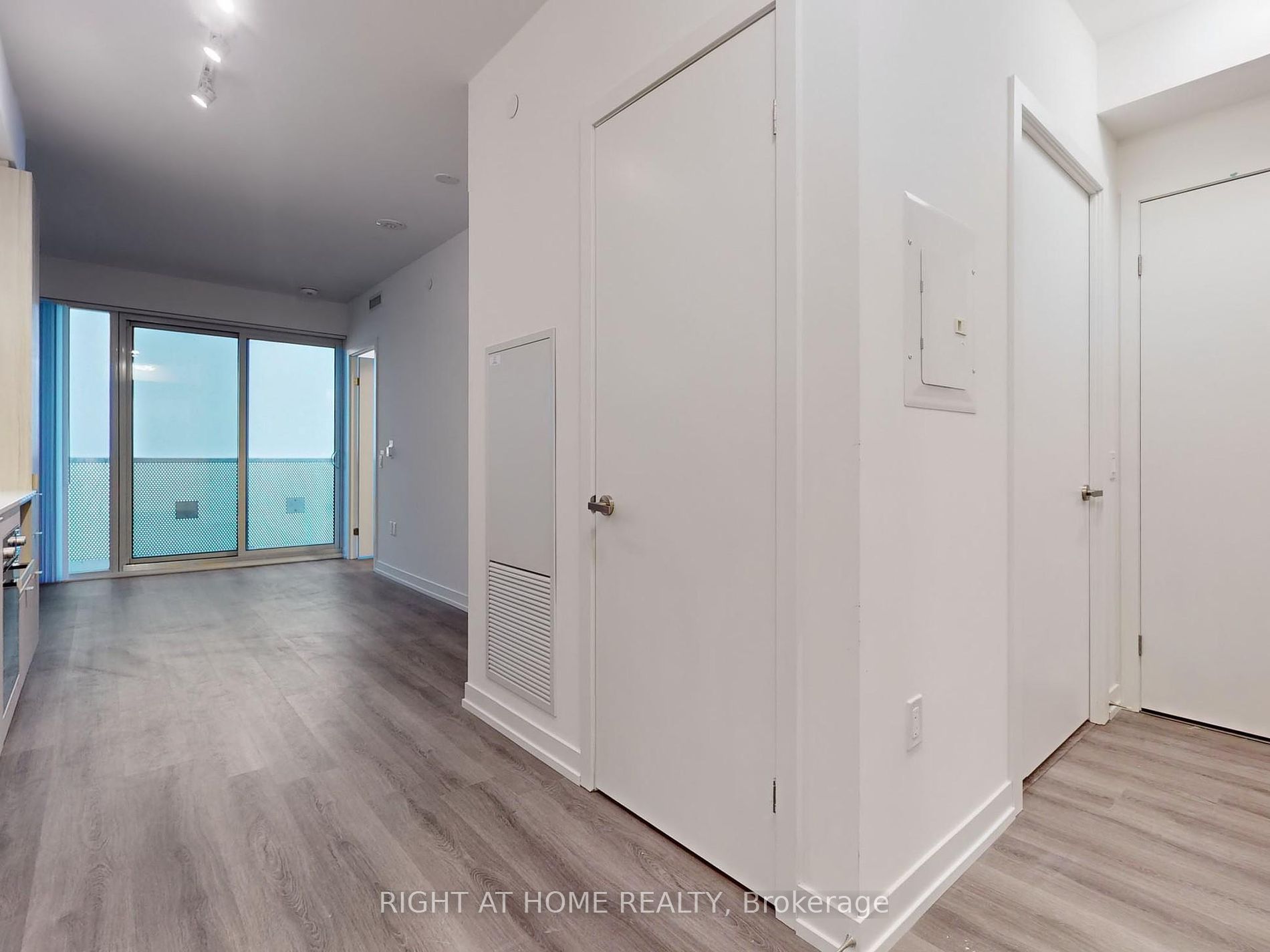 138 S Downes St 7207
