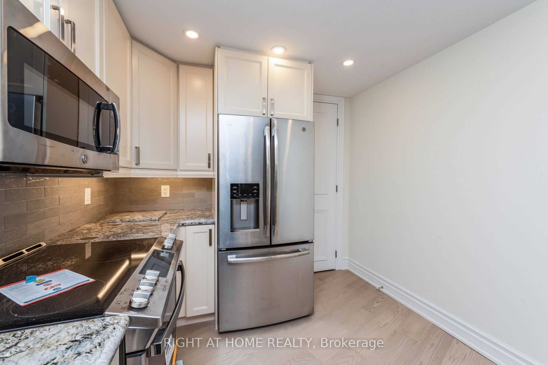 10 Old York Mills Rd 511