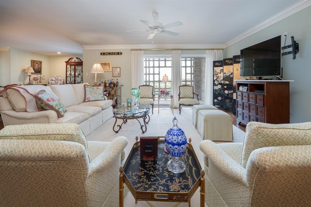 3525 Turtle Creek Boulevard 11D