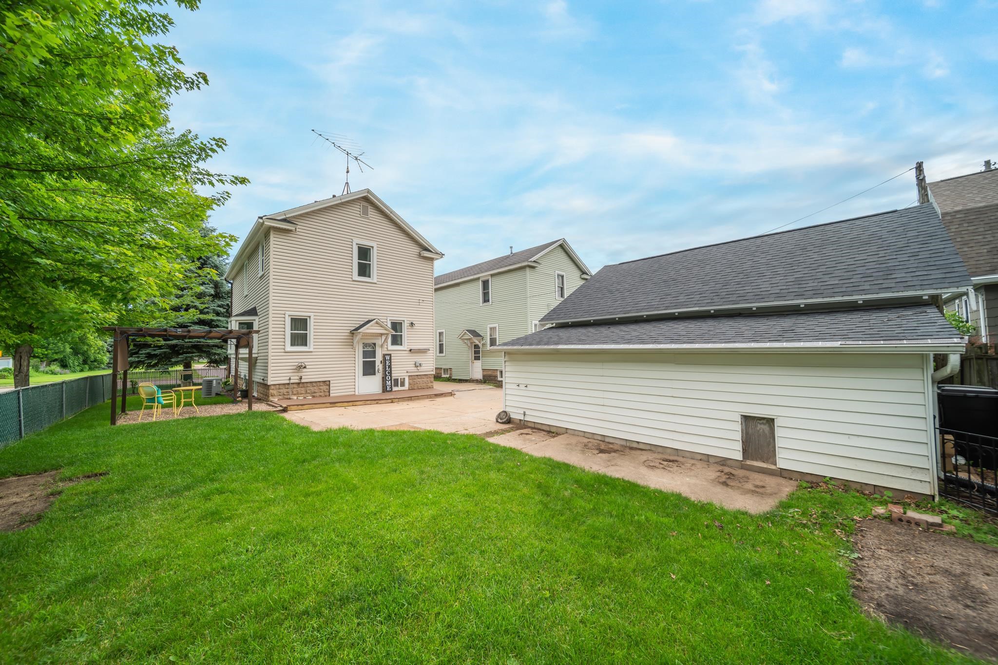17 SCOTT Avenue
