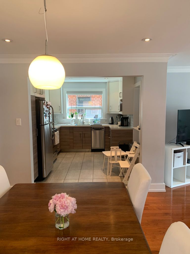 576 Davenport Rd Main