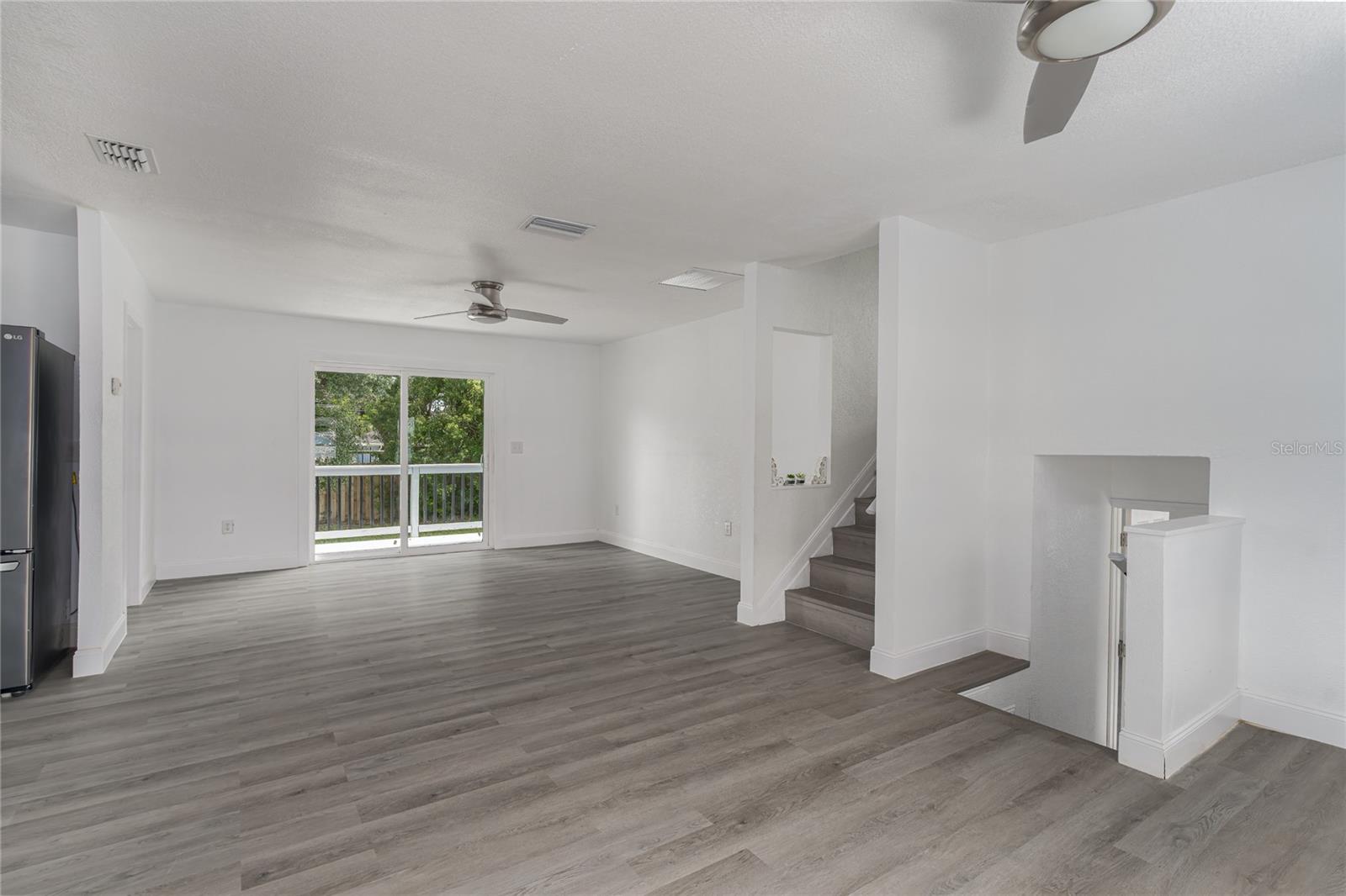 332 48th Street Court W