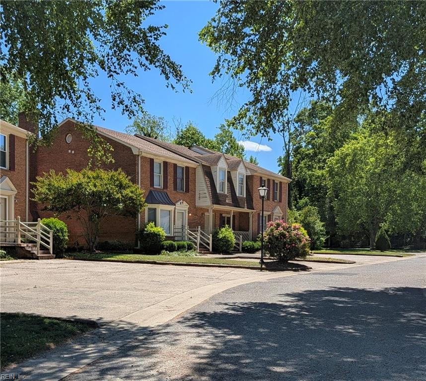 9 Riverview Court