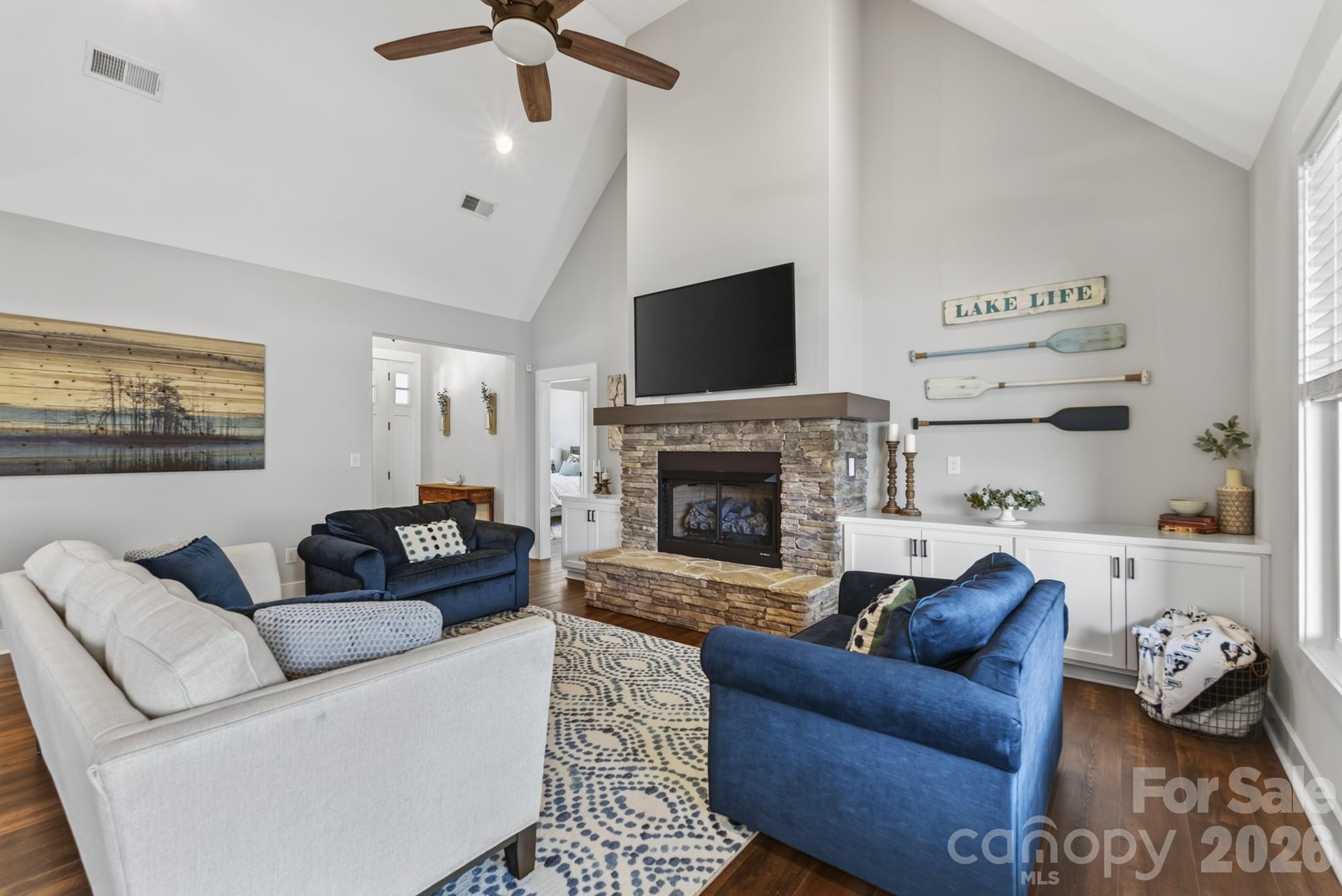 157 Landing Trail