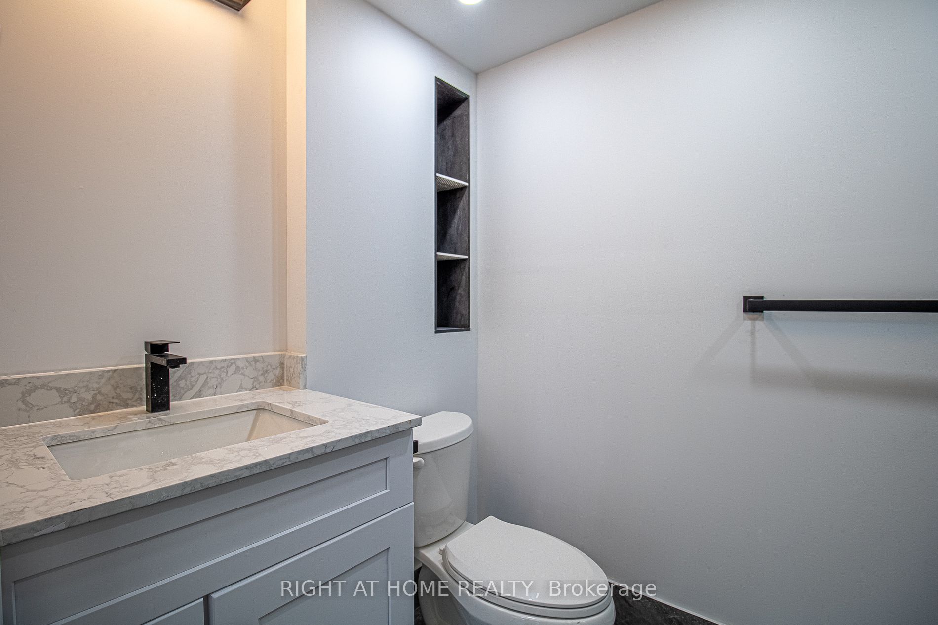 3303 W Don Mills Rd 201
