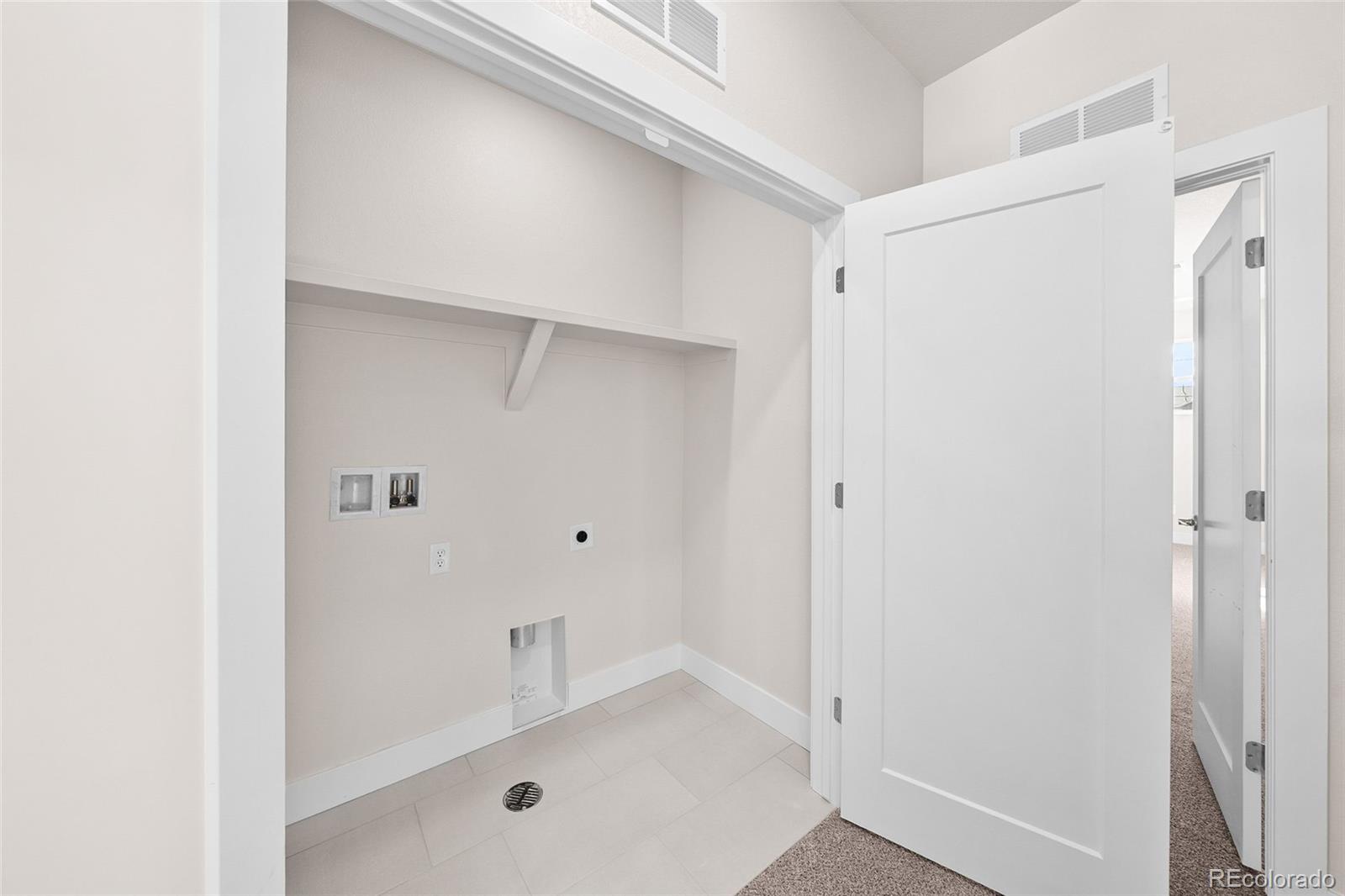 8731 Whiteclover Street