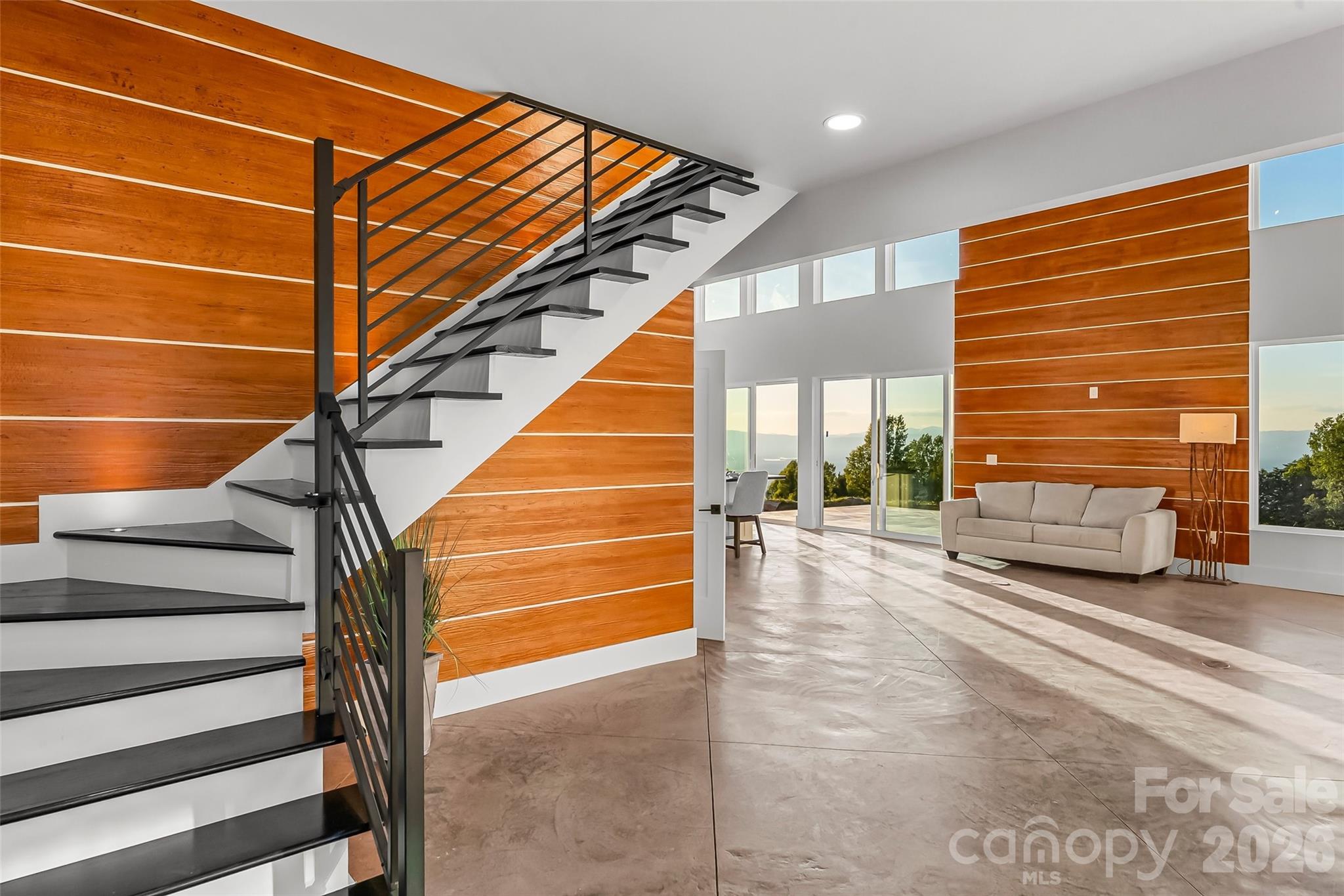 6718 Walkertop Mountain Heights Drive