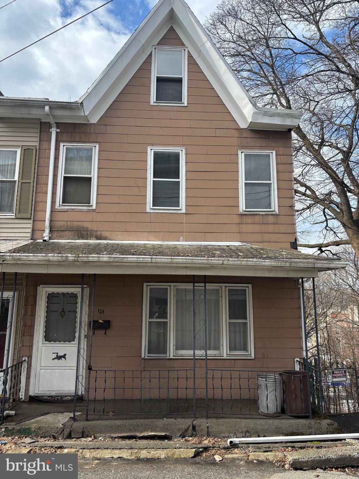 101 S George St  
