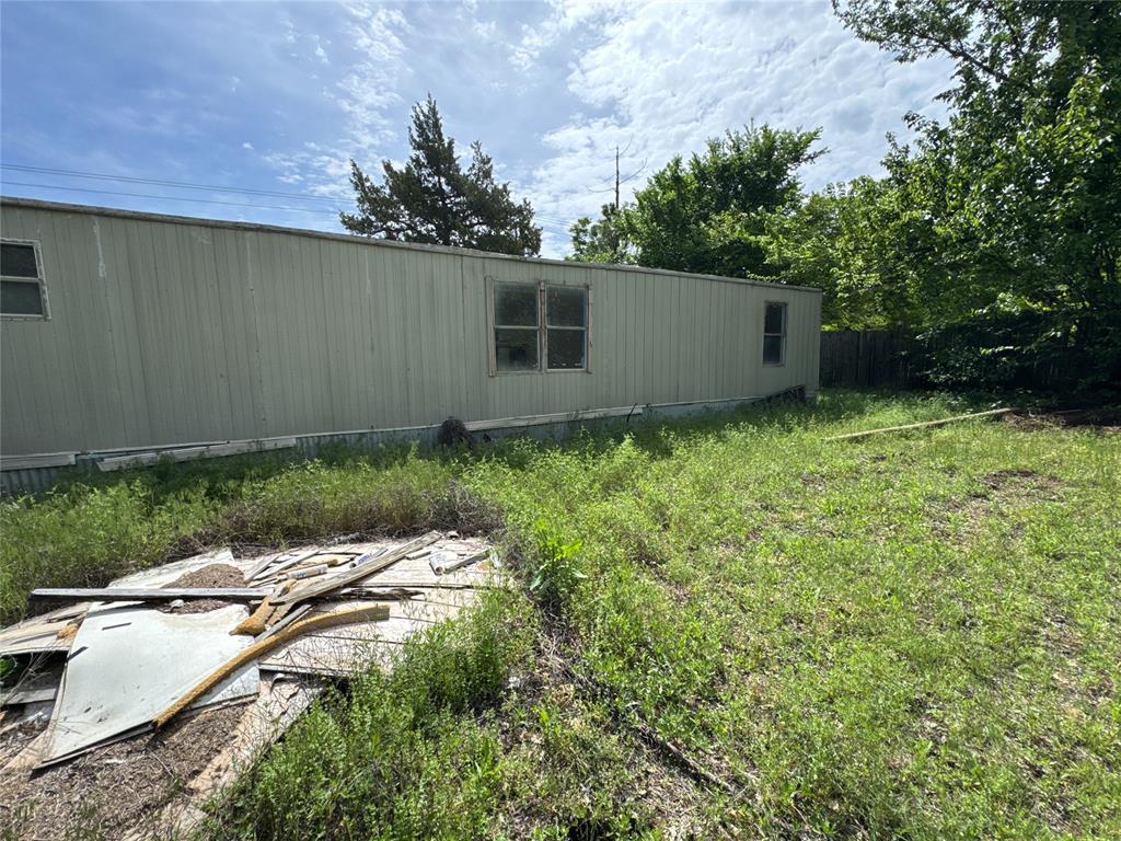 4805 N Post Road