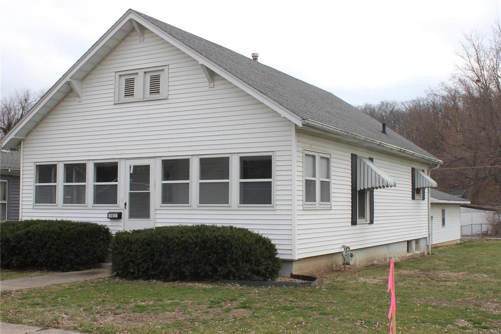 2607 Chestnut