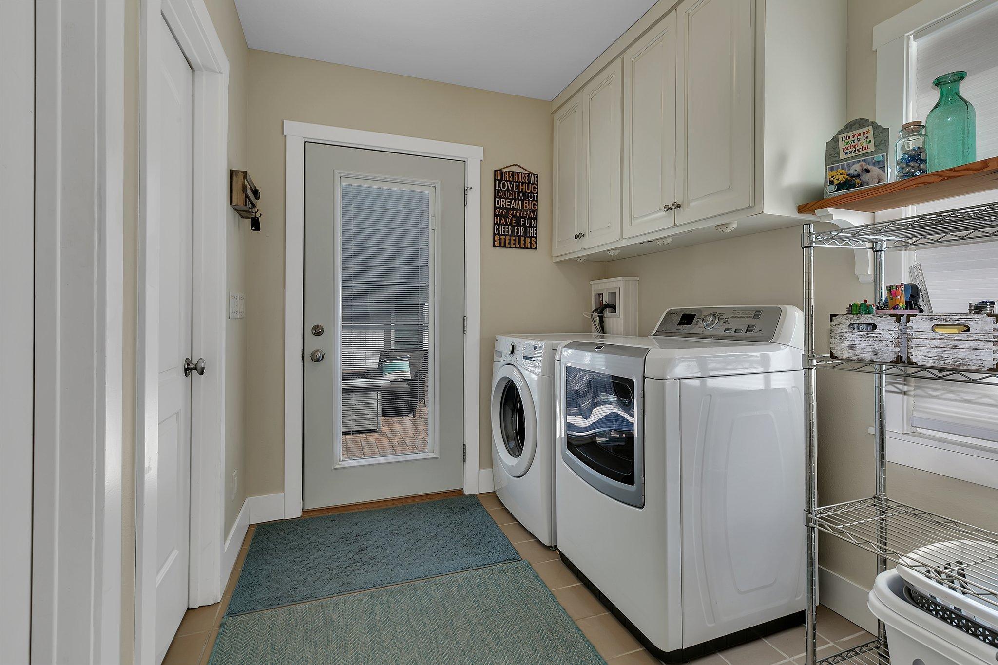 1200 Kilian Boulevard SE