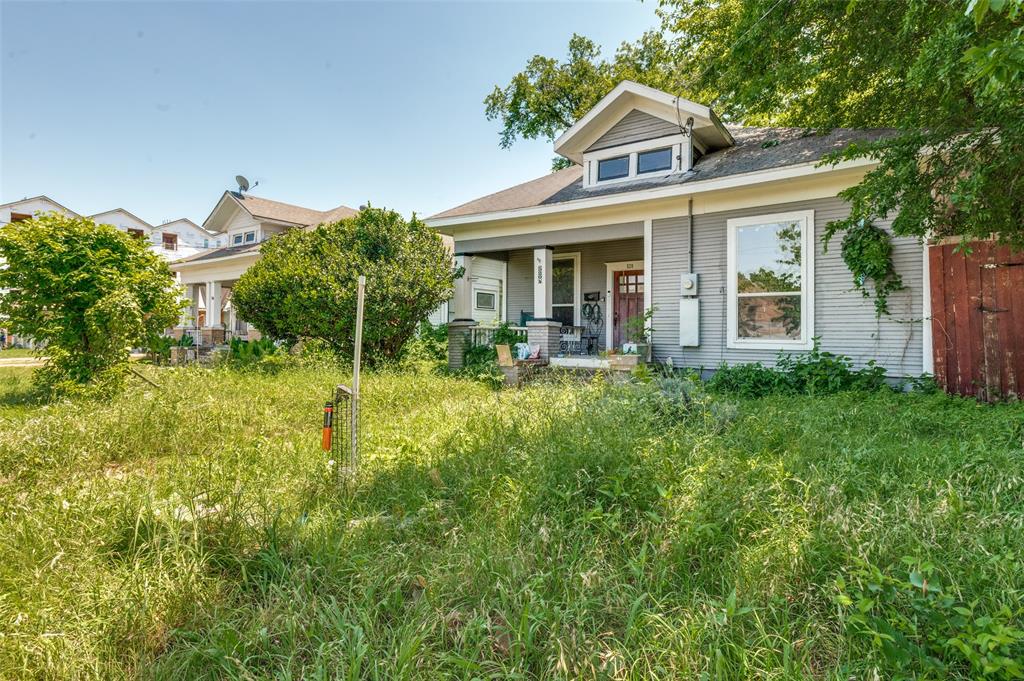 Positioned as a rare oversized lot of more than 10,700 SqFt, this property is perfect opportunity for a new development. Located just three blocks from Bishop Arts District, it offers a great footprint and potential for a luxury project in an area where new construction is rapidly booming in culturally significant markets. Future residents will enjoy unparallel walkablity to Dallas' Bishop Arts District with boutiques, restaurants, and coffee shops , with a 10  minute commute to Downtown Dallas. Current Survey available. Within 1 mile and a half  to the  Stevens Park Golf Course and the Coombs Creek bike trail.