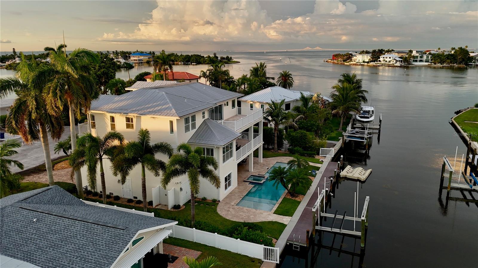 529 77th Street, Holmes Beach, FL