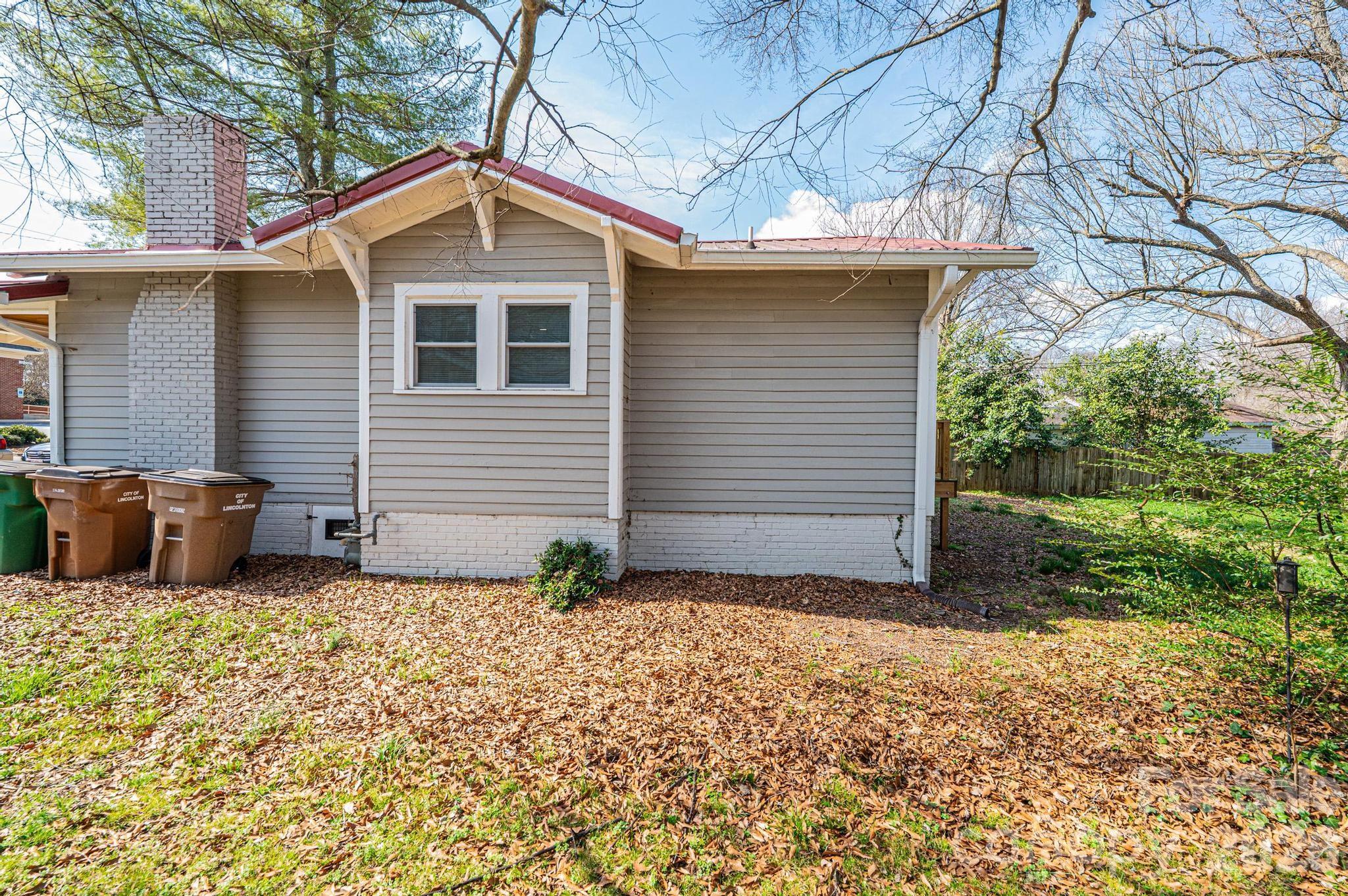 308 W Sycamore Street