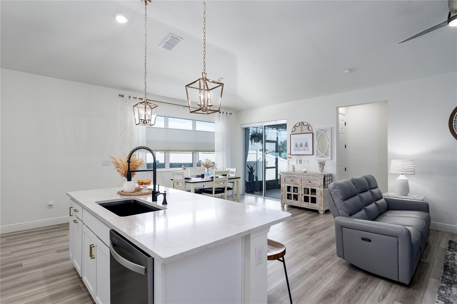 9577 Sandy Bluffs Circle