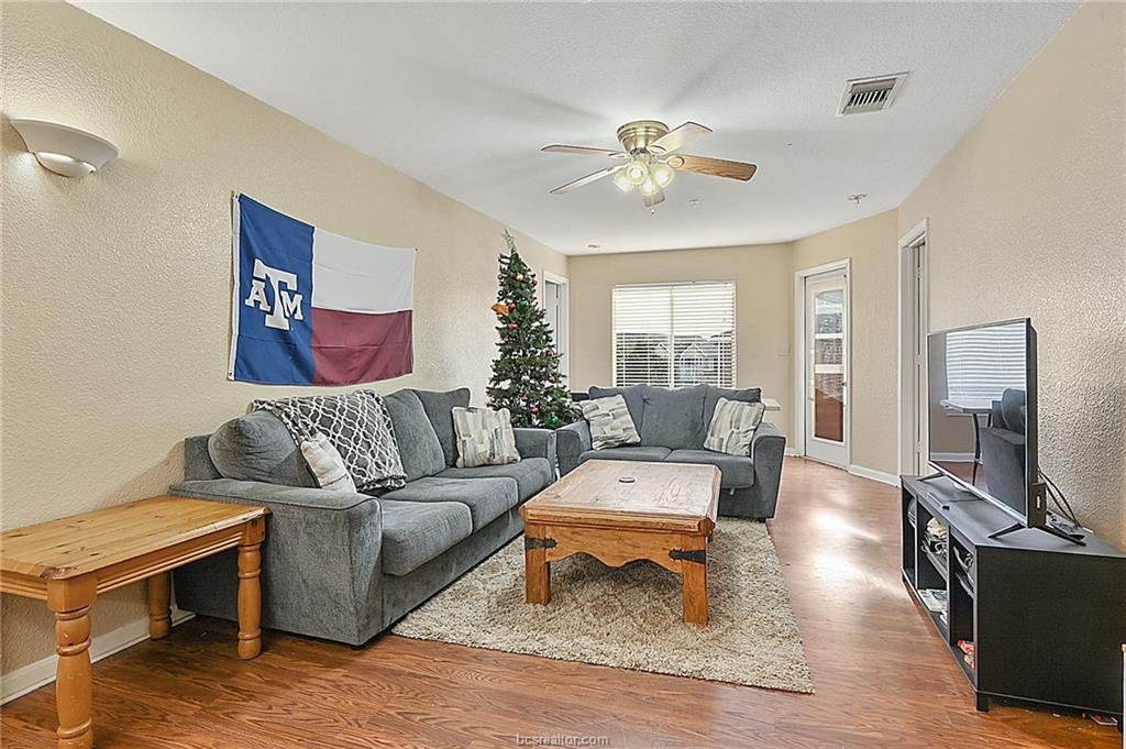 525 Southwest Parkway 303